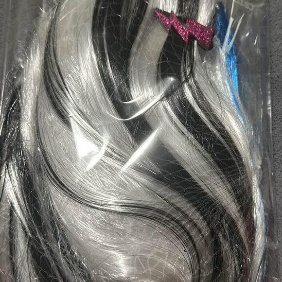 NEW Girls Monster High Frankie Stein Halloween Costume Wig - Picture 2 of 2